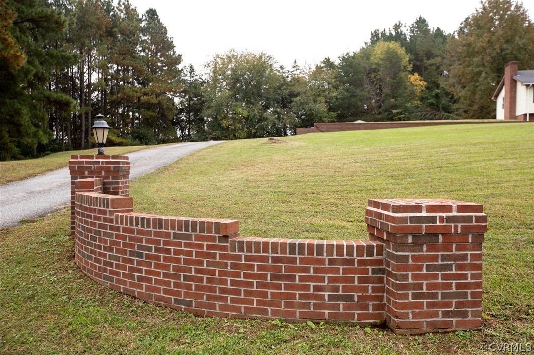 20 Mahan Road Farmville, VA 23901 - Photo 43 of 44 a view of a city