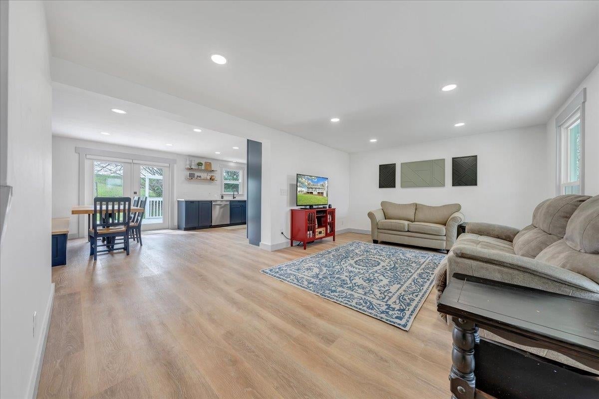 3740 Childress Road Christiansburg, VA 24073 - Photo 3 of 44 Gallery Image 3