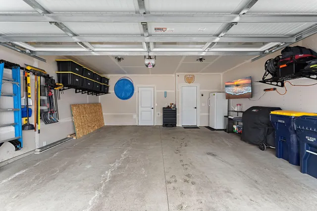 $400,000 | 14436 Twin Lakes Circle, Burnsville, MN 55306