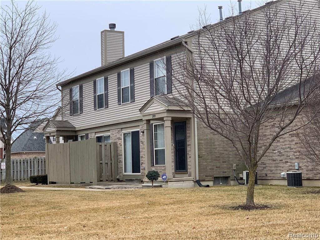 13993 Watersway Drive, Unit 70 Gibraltar, MI 48173 - Photo 2 of 23