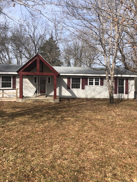 454 Waterloo Road Lawrenceburg, TN 38464 - Photo 1 of 20