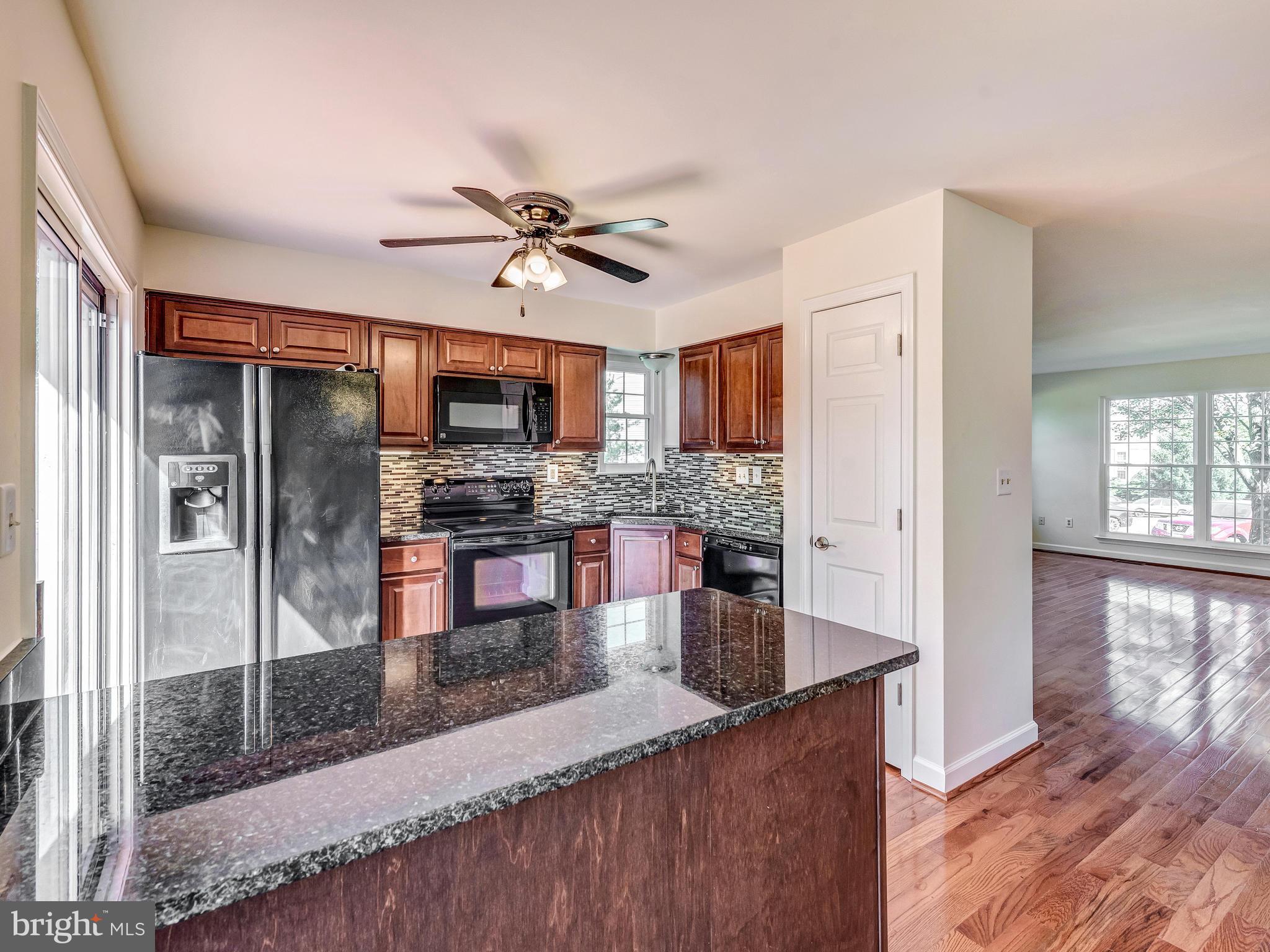 9229 Ridgefield Circle Frederick, MD 21701 - Photo 11 of 30 Kitchen