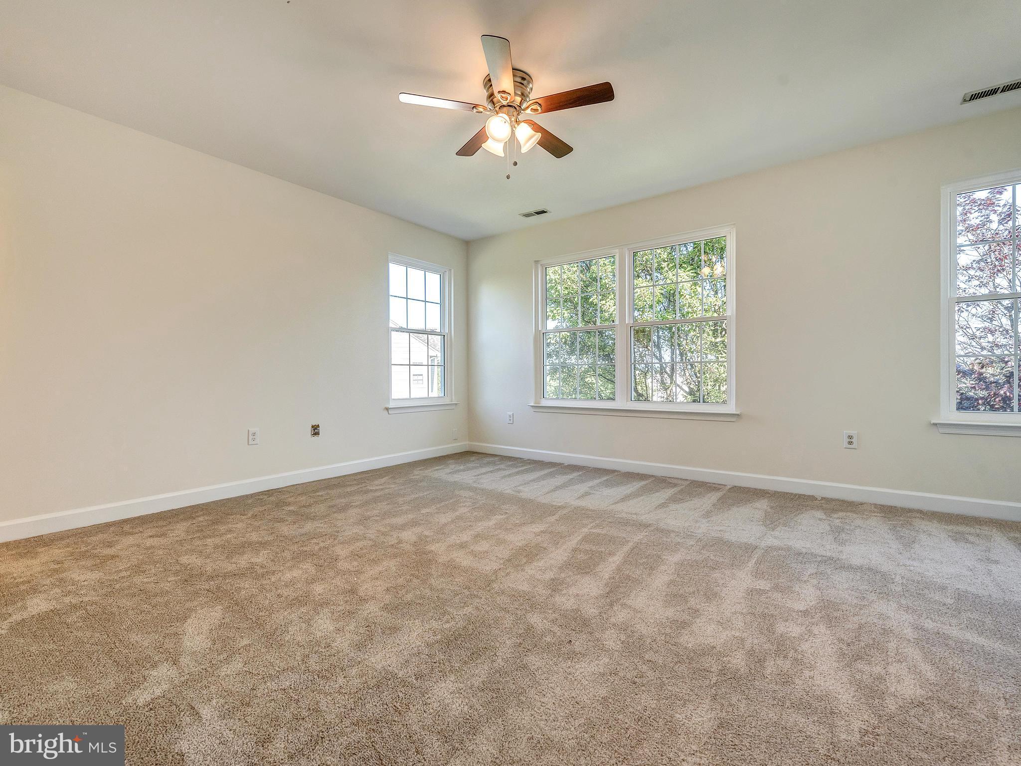 9229 Ridgefield Circle Frederick, MD 21701 - Photo 14 of 30 Bedroom (Master)