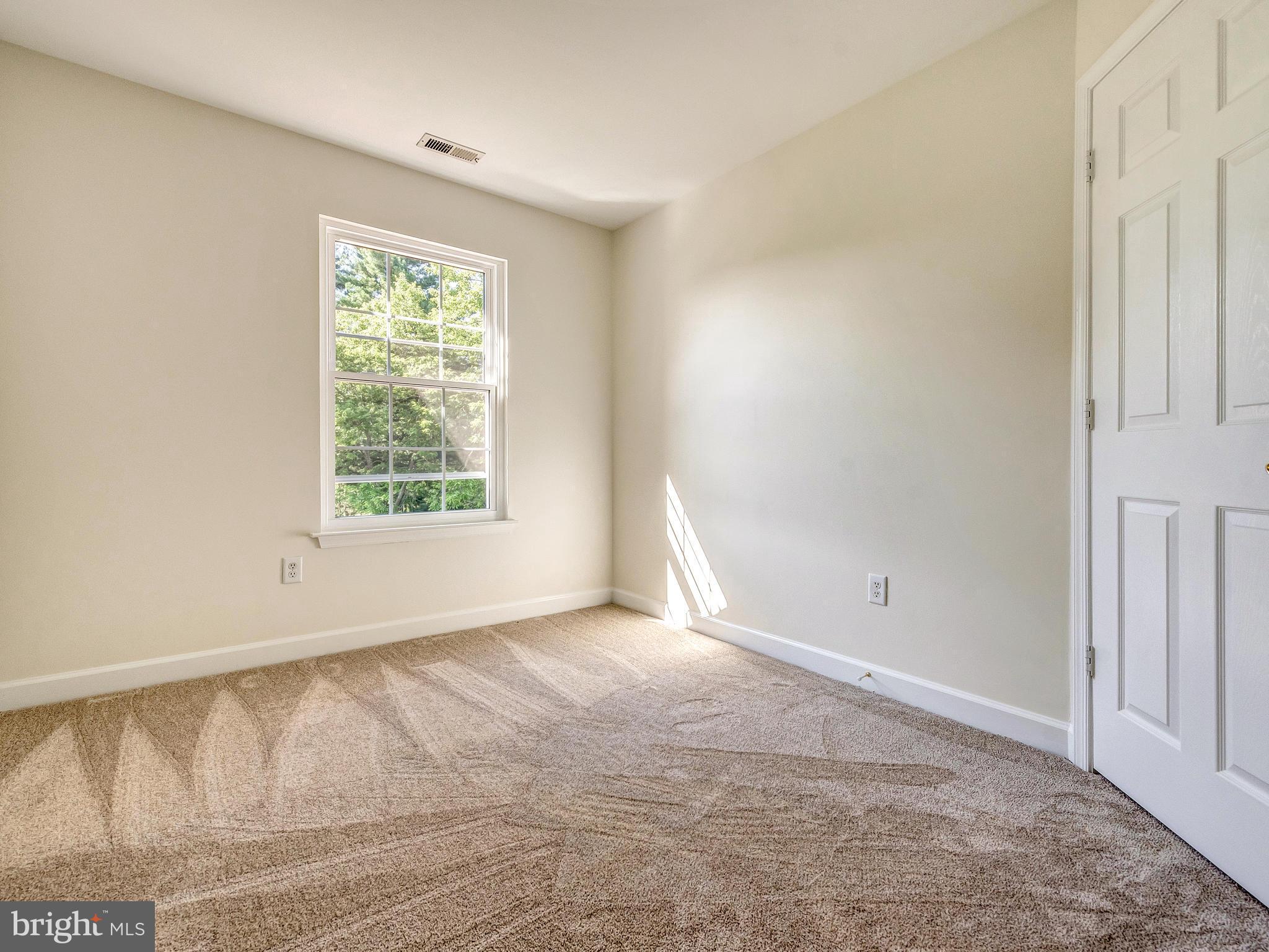 9229 Ridgefield Circle Frederick, MD 21701 - Photo 17 of 30 Bedroom