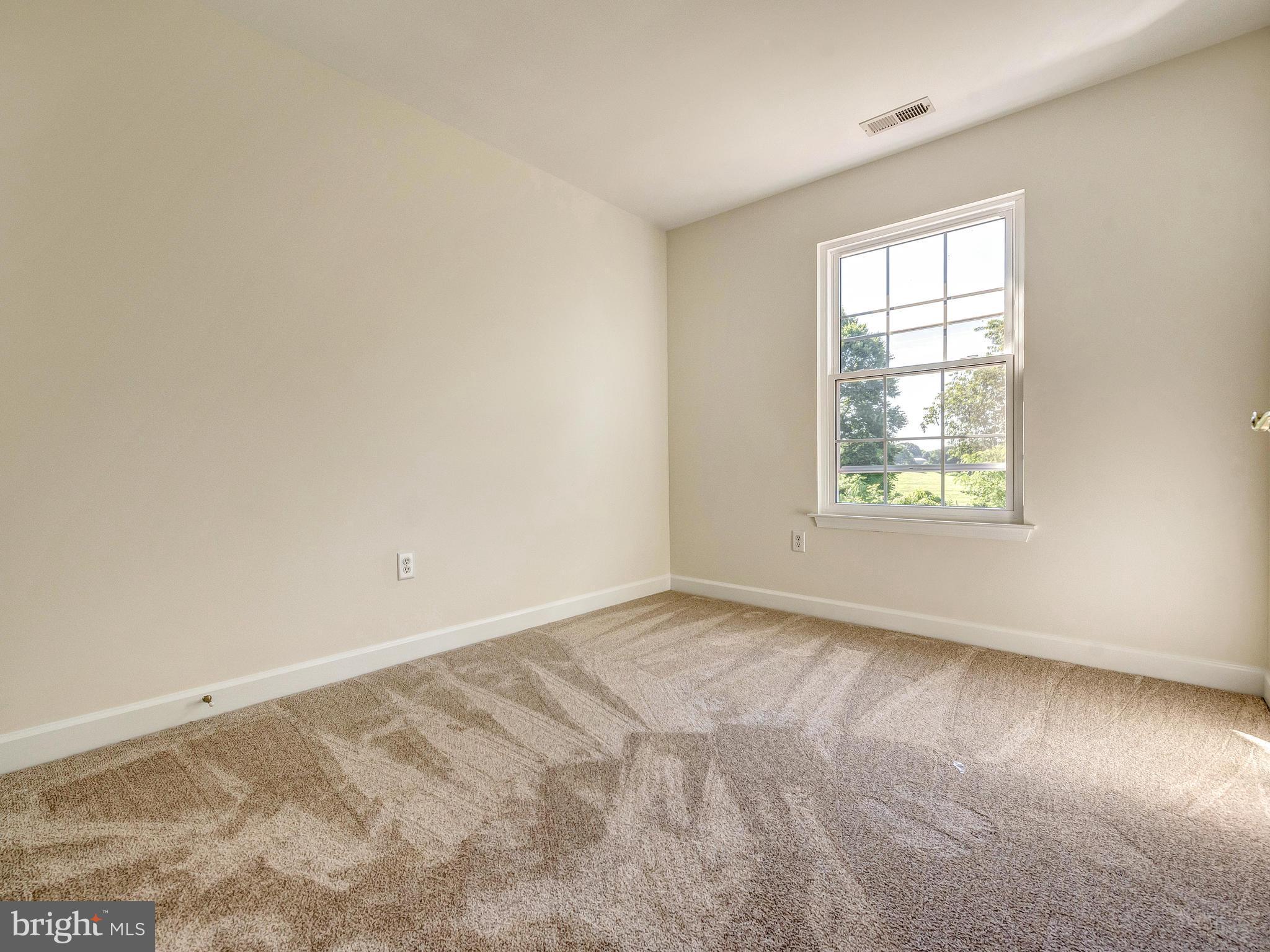 9229 Ridgefield Circle Frederick, MD 21701 - Photo 18 of 30 Bedroom