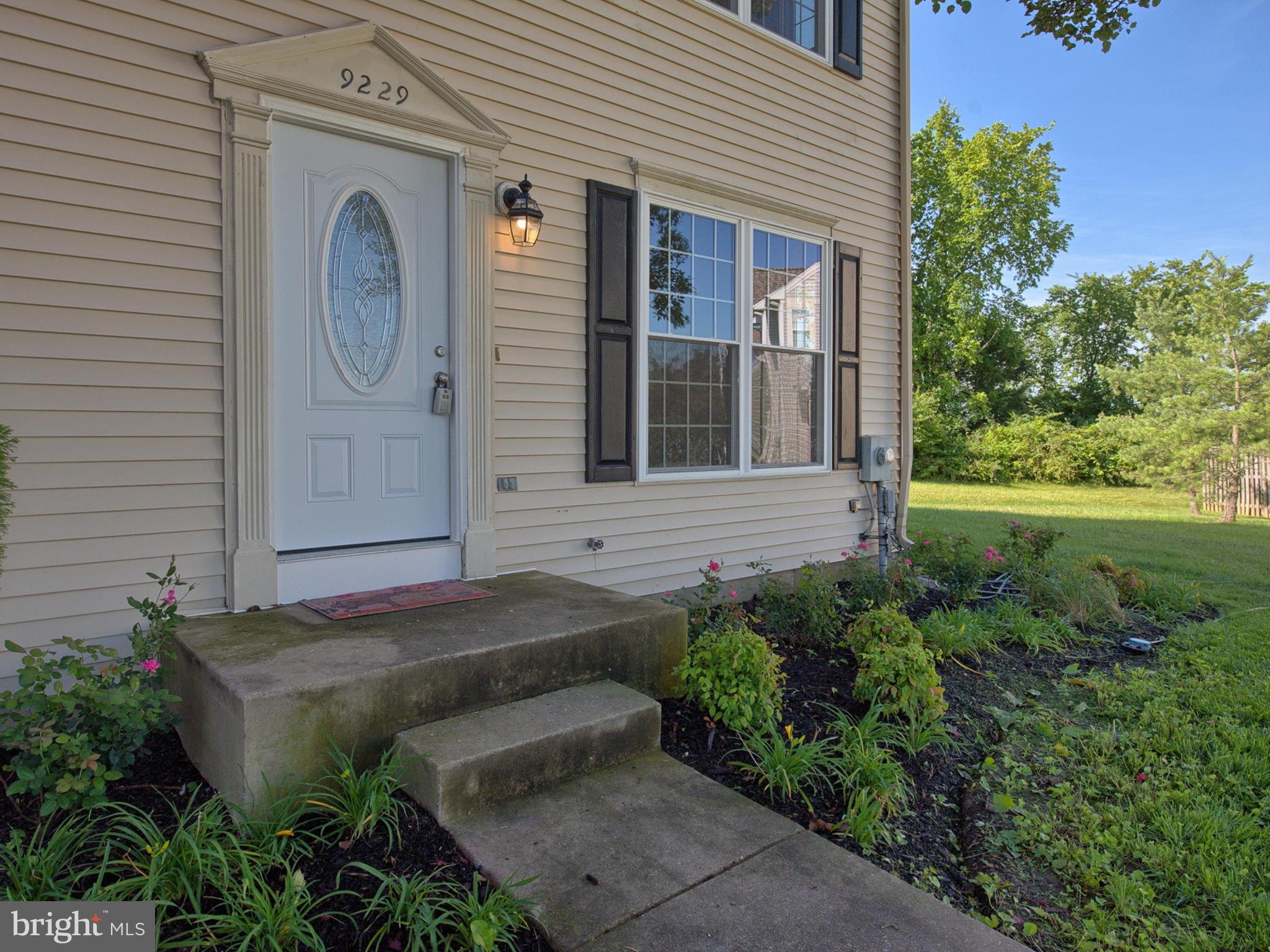 9229 Ridgefield Circle Frederick, MD 21701 - Photo 3 of 30 Exterior (Front)