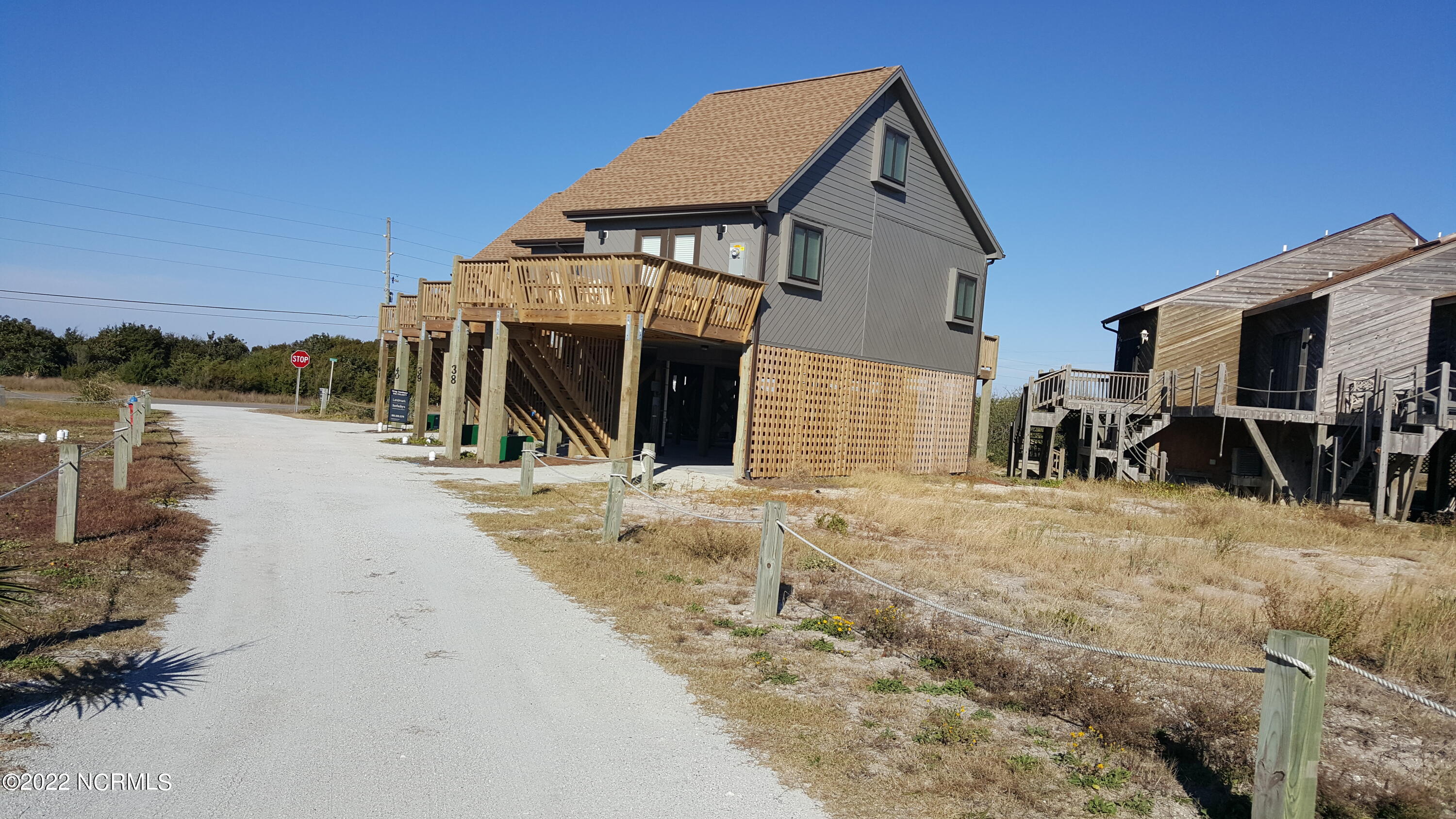 886 New River Inlet Road, Unit 38 North Topsail Beach, NC 28460 - Photo 1 of 15 Side View