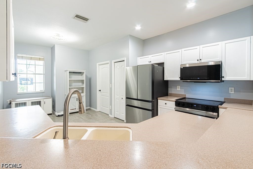 12822 Ivory Stone Loop Fort Myers, FL 33913 - Photo 6 of 50