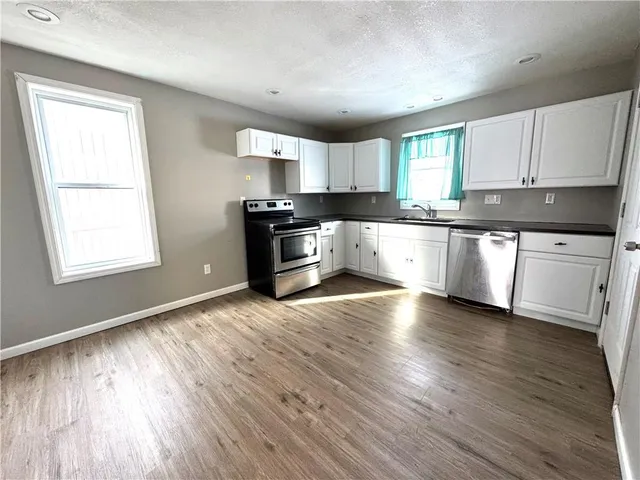 $1,500 | 219 East Hillcrest Avenue, New Castle, PA 16105