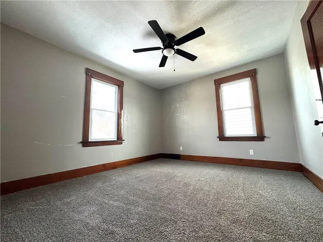 $1,500 | 219 East Hillcrest Avenue, New Castle, PA 16105