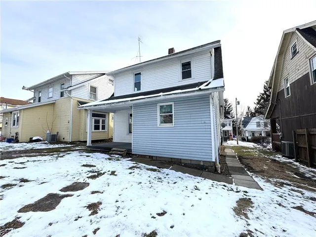 $1,500 | 219 East Hillcrest Avenue, New Castle, PA 16105