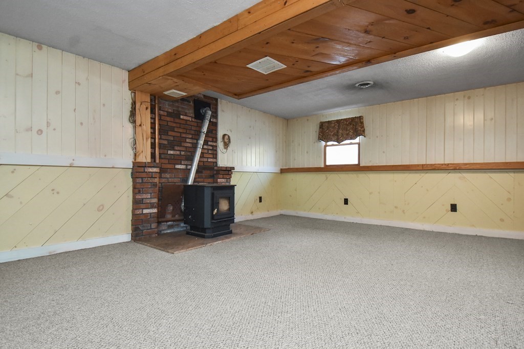 100 Warren Road Townsend, MA 01469 - Photo 13 of 19