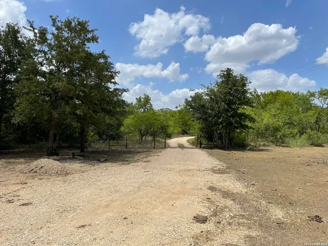 $250,000 | Tbd Hidden Pine Court, Luling, TX 78648