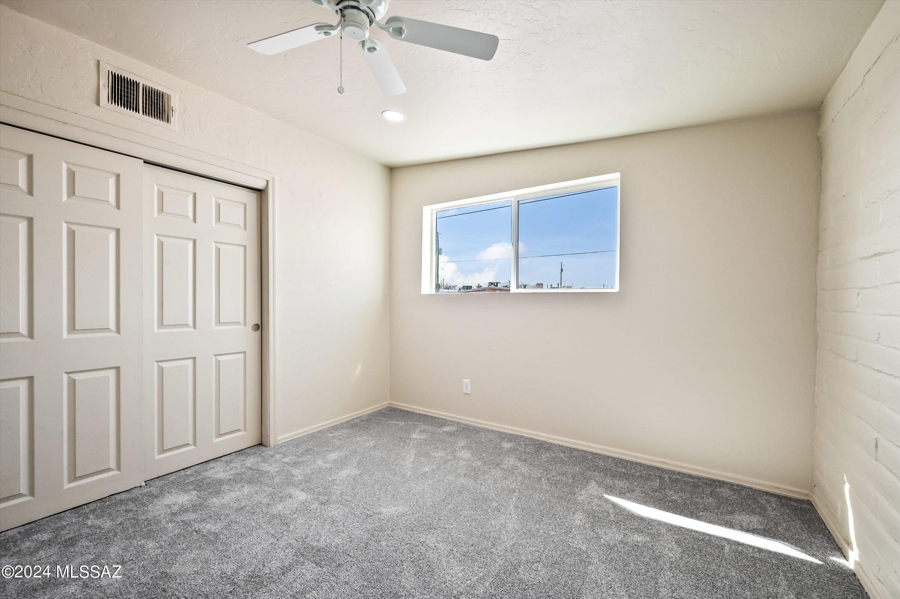 421 East Yavapai Road Tucson, AZ 85705 - Photo 8 of 27
