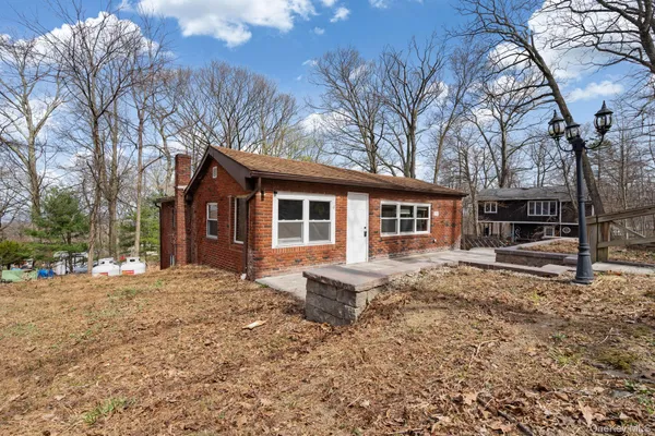 $299,999 | 4 Woodland Circle North, Monroe, NY 10950