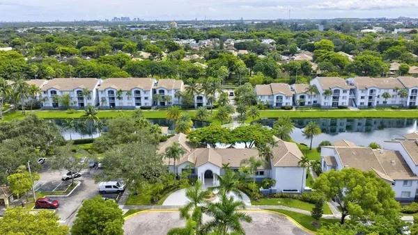 $290,000 | 2600 South University Drive, Unit 124, Davie, FL 33328