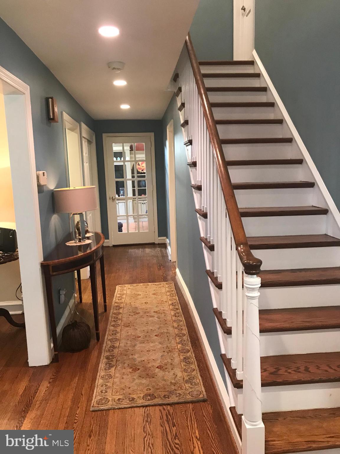 938 Meetinghouse Road Jenkintown, PA 19046 - Photo 17 of 51 Entrance hallway
