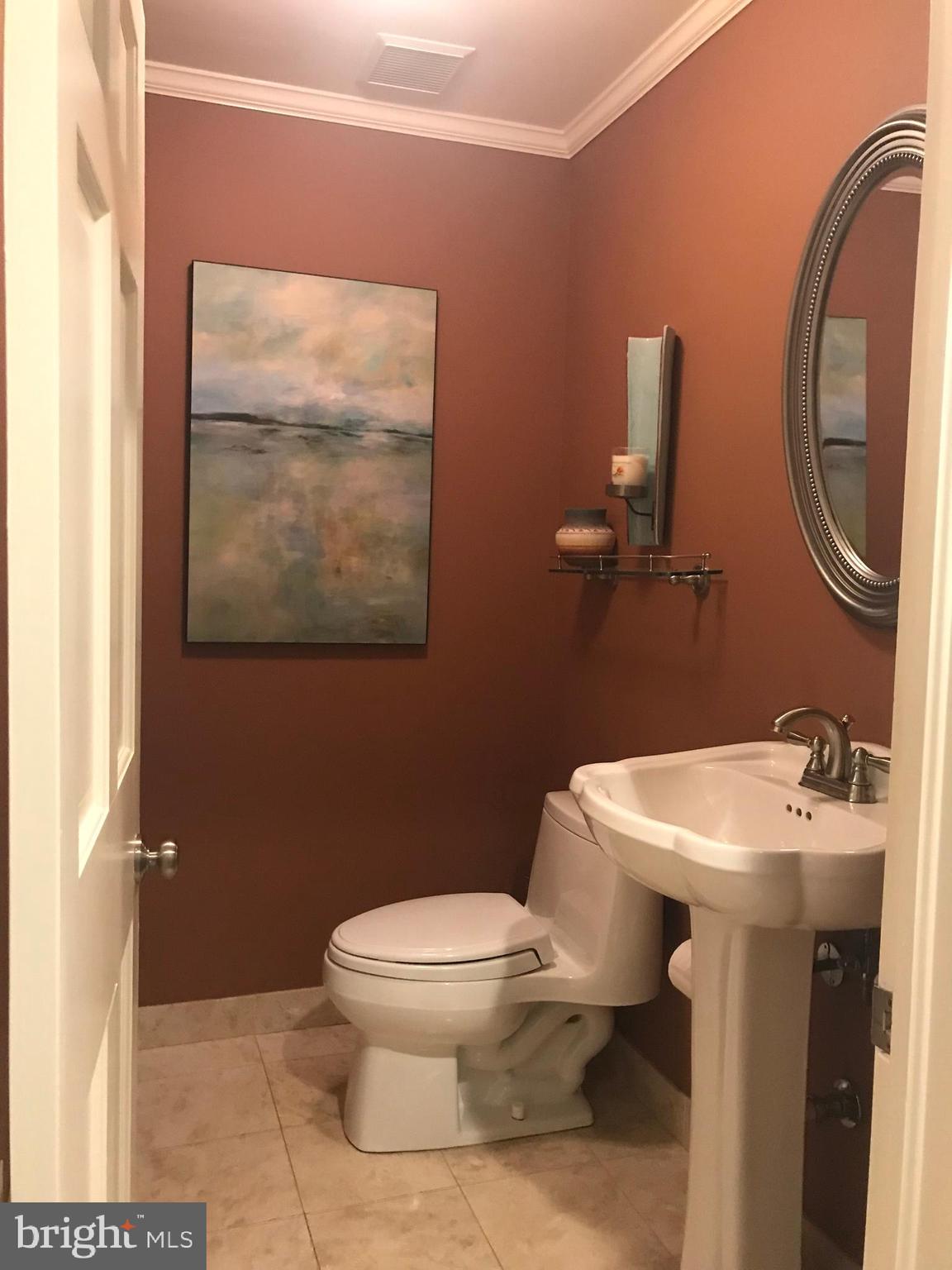 938 Meetinghouse Road Jenkintown, PA 19046 - Photo 21 of 51 1st floor powder room