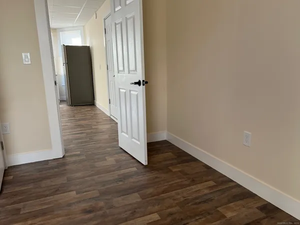$1,700 | 77 Windsor Avenue, Unit 2, Meriden, CT 06451