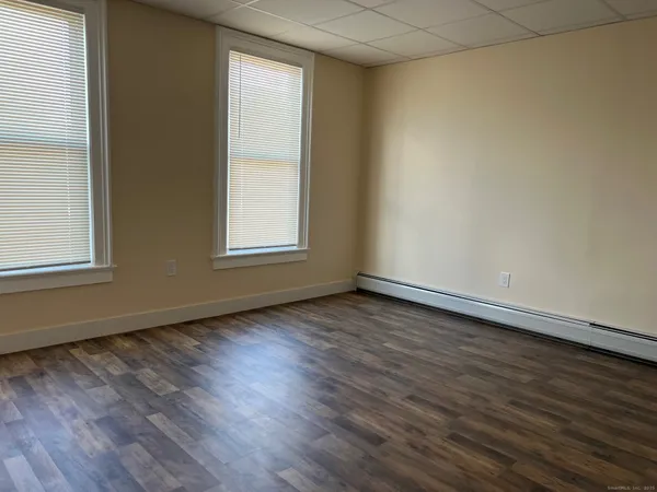 $1,700 | 77 Windsor Avenue, Unit 2, Meriden, CT 06451