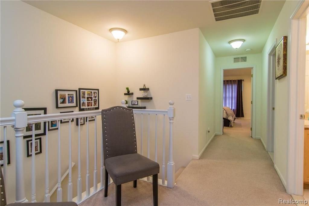 11684 Farmington Road Livonia, MI 48150 - Photo 15 of 35