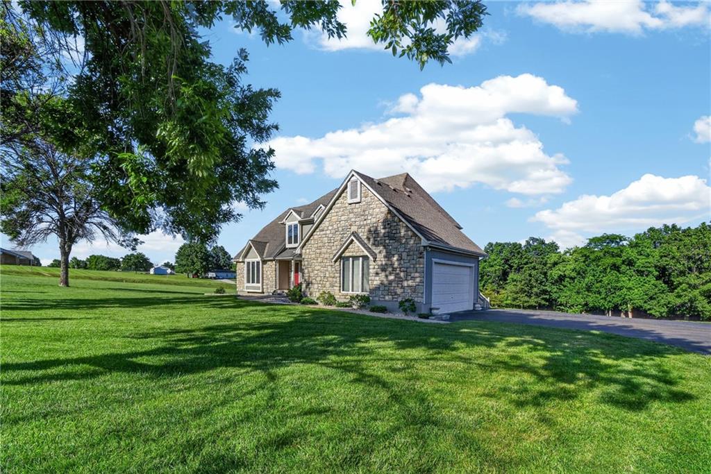 2018 Lexington Road Pleasant Hill, MO 64080 - Photo 4 of 59