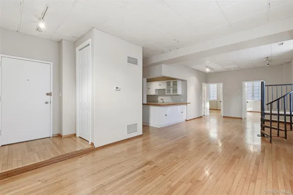 $3,400 | 248 Depew Avenue, Unit 2, Nyack, NY 10960