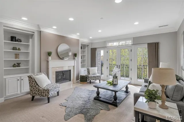 $600,000 | 12420 Rott Road, Unit 2B, Sunset Hills, MO 63127