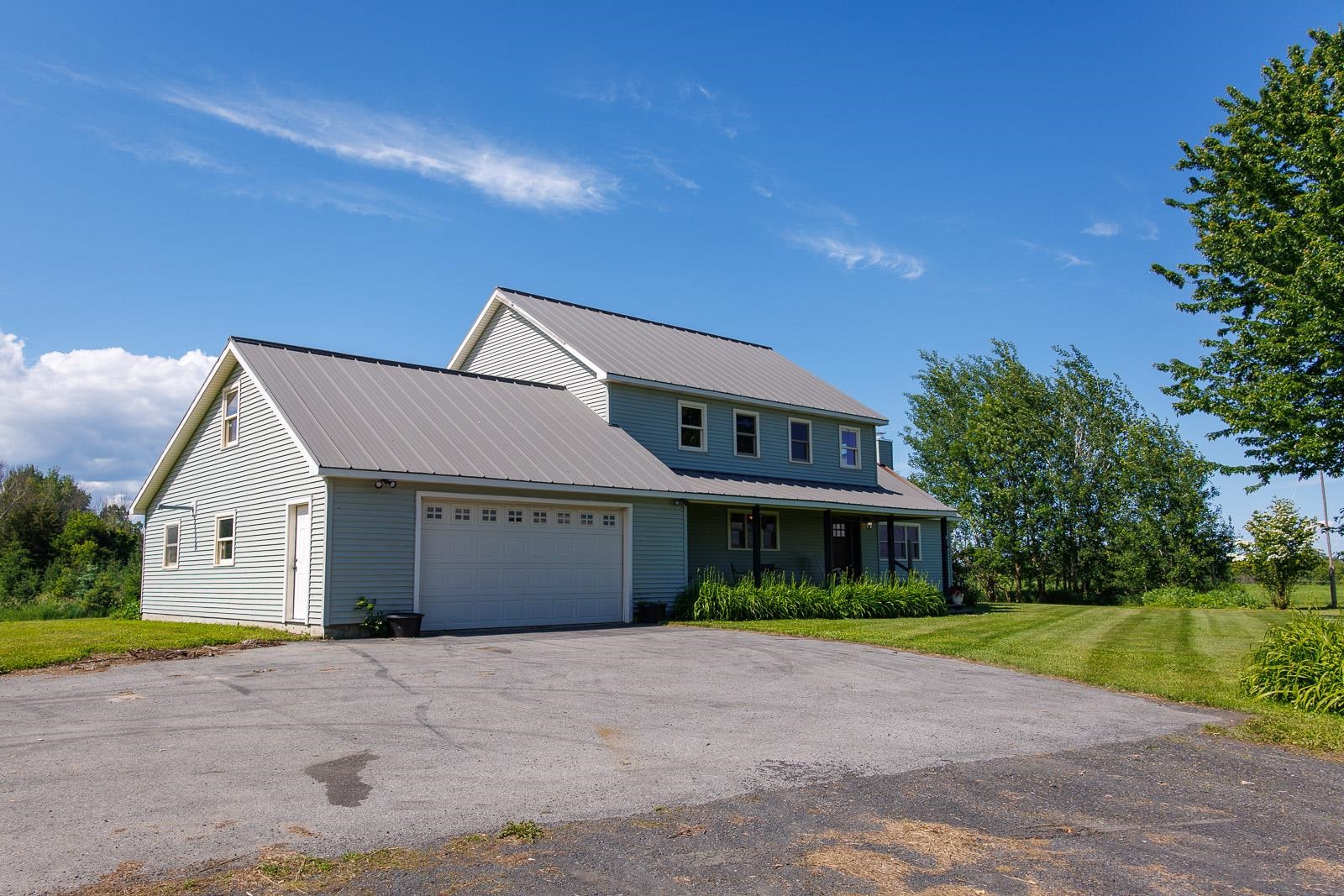 2687 Highway 2 North Hero, VT 05474 - Photo 4 of 60