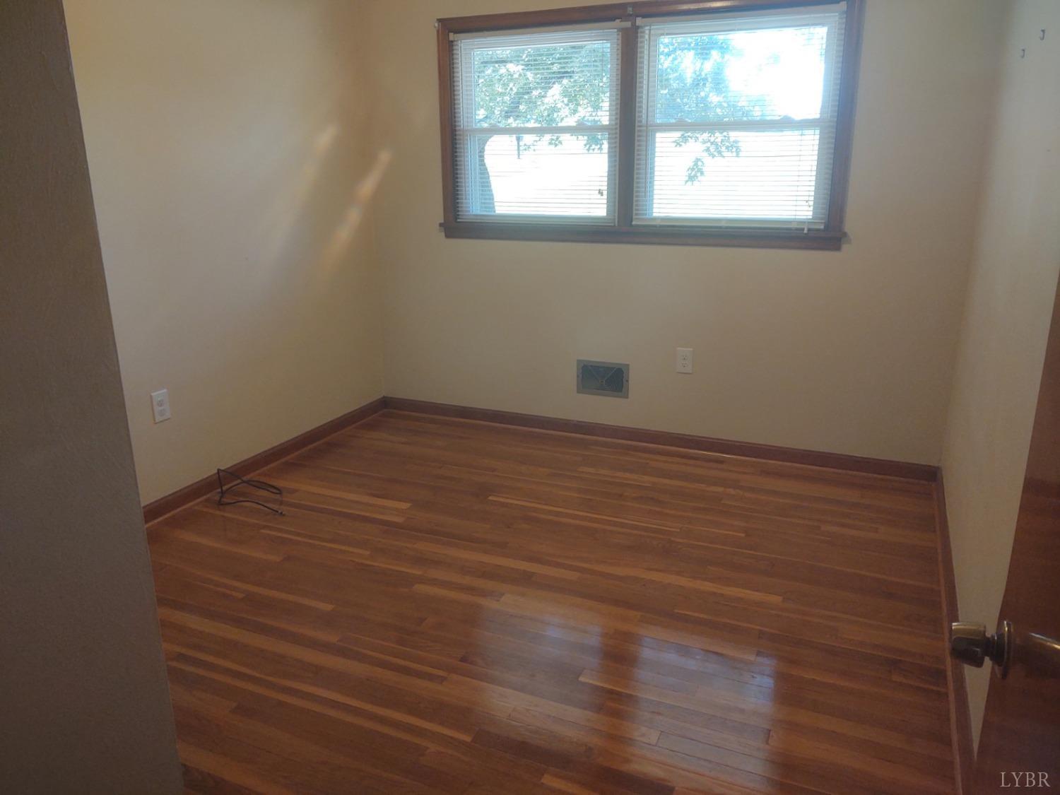 3545 Wards Road Altavista, VA 24517 - Photo 11 of 25 Gallery Image 11