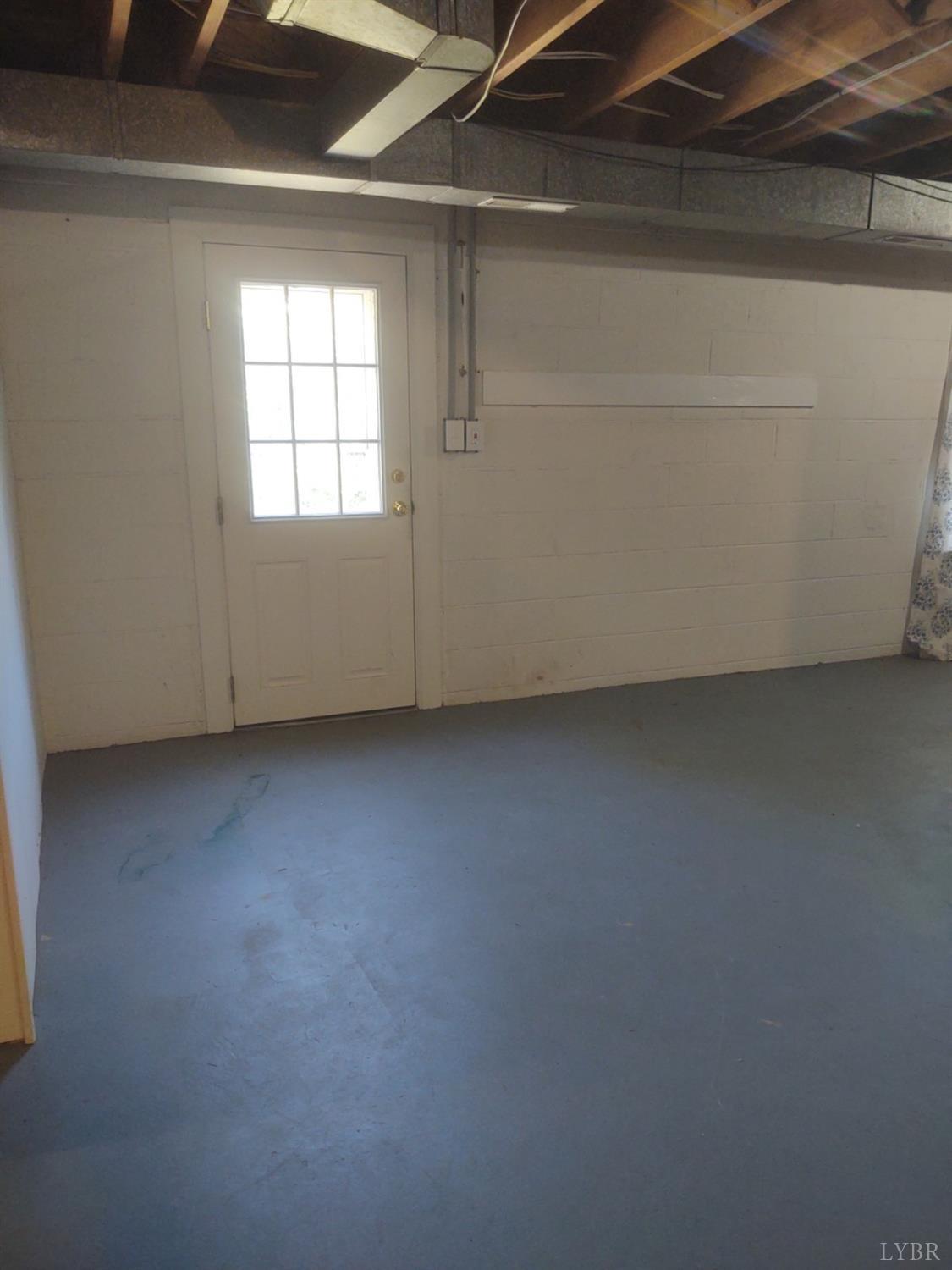 3545 Wards Road Altavista, VA 24517 - Photo 23 of 25 Gallery Image 23