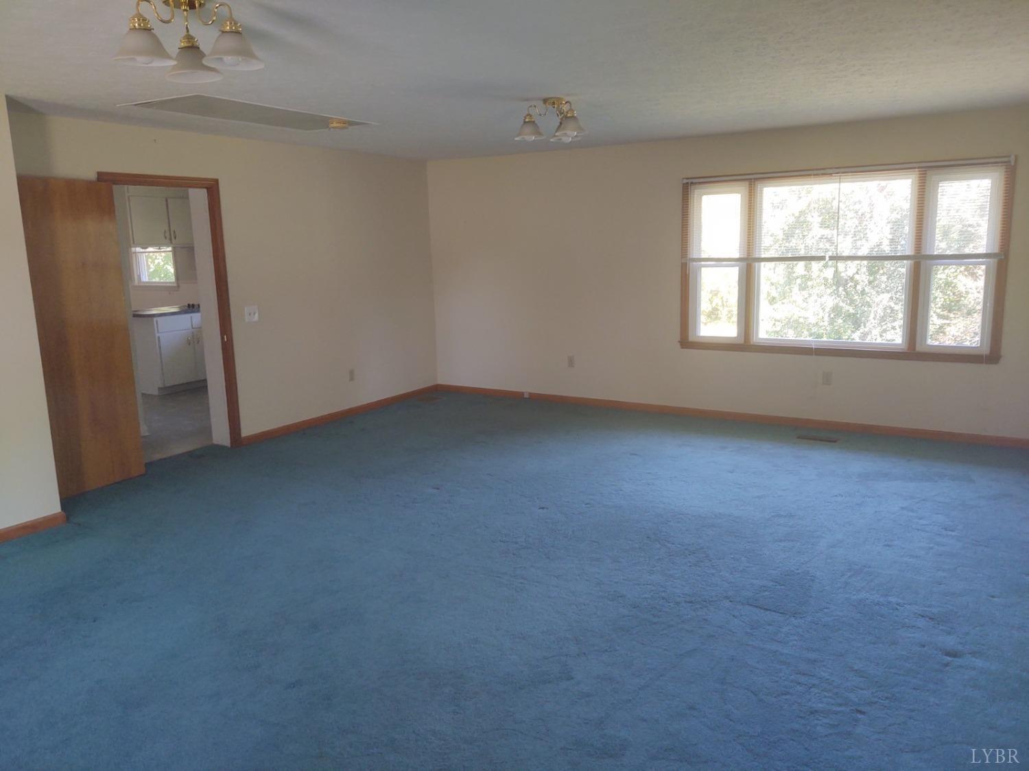 3545 Wards Road Altavista, VA 24517 - Photo 7 of 25 Gallery Image 7