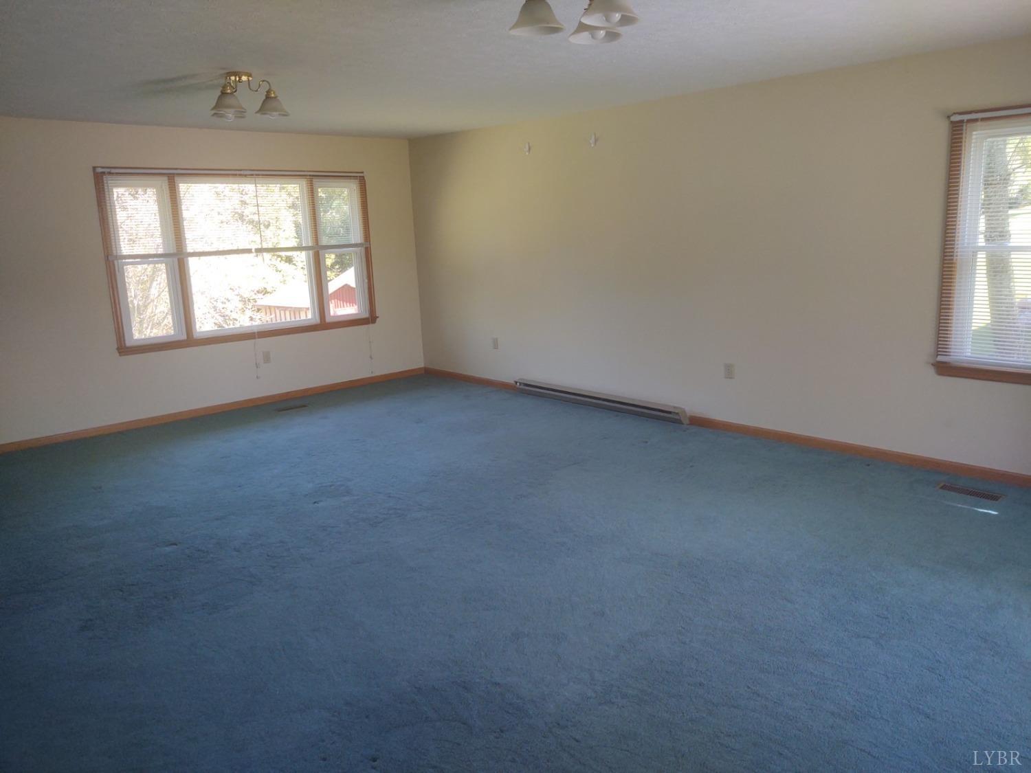 3545 Wards Road Altavista, VA 24517 - Photo 8 of 25 Gallery Image 8