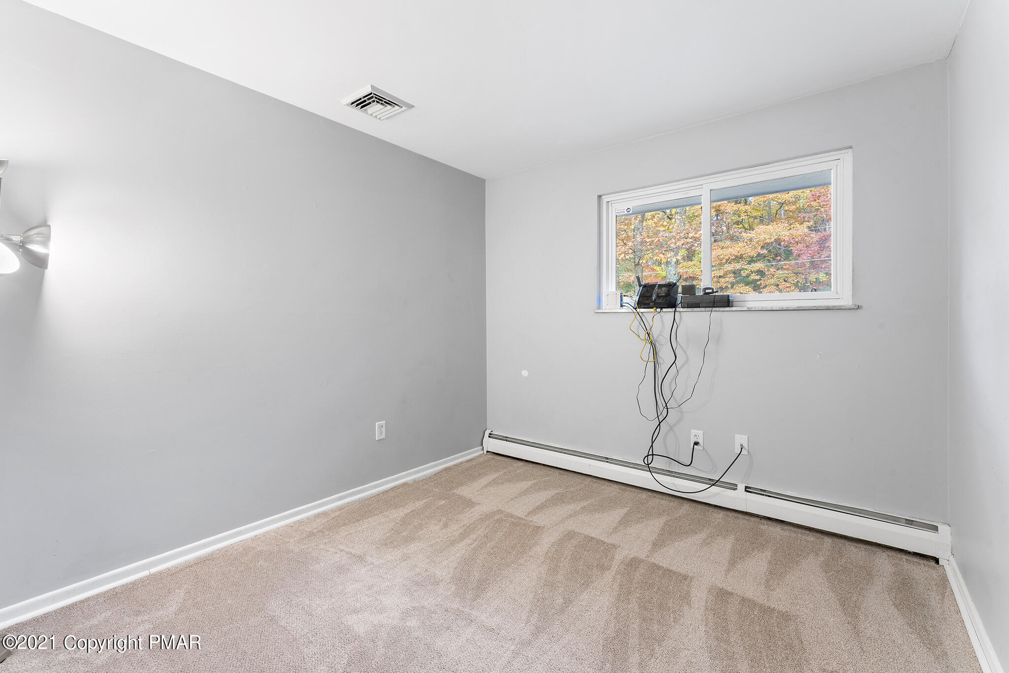 177 Tyrolean Way Henryville, PA 18332 - Photo 11 of 27 a view of small space