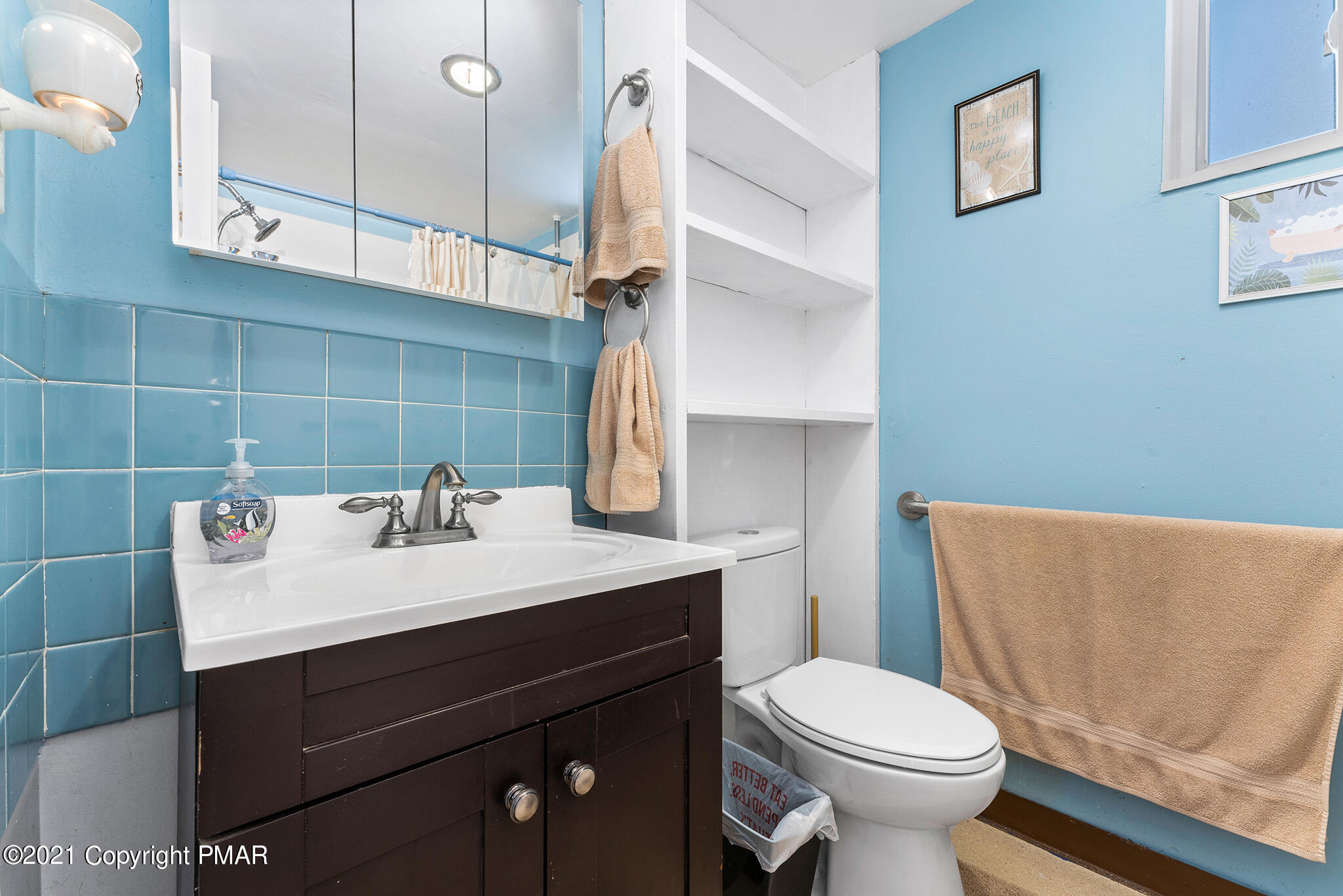 177 Tyrolean Way Henryville, PA 18332 - Photo 20 of 27 a bathroom with a sink toilet and mirror