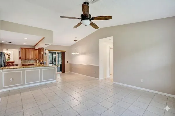 $3,650 | 7629 Sunflower Drive, Margate, FL 33063