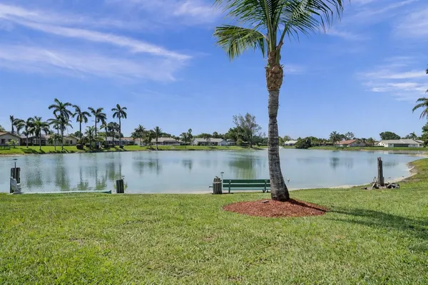 $3,650 | 7629 Sunflower Drive, Margate, FL 33063