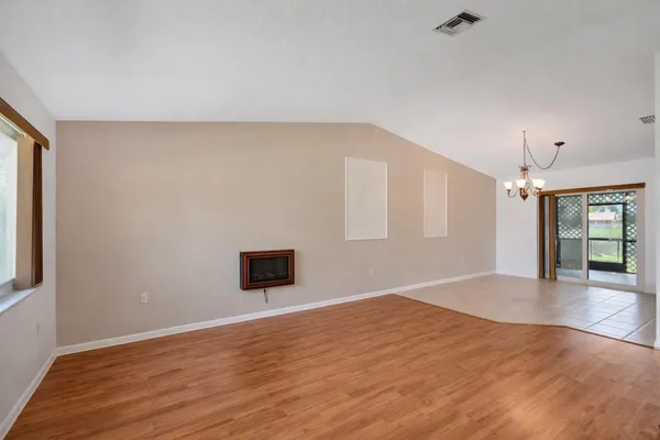 $3,650 | 7629 Sunflower Drive, Margate, FL 33063