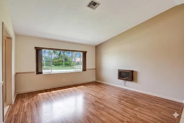 $3,650 | 7629 Sunflower Drive, Margate, FL 33063