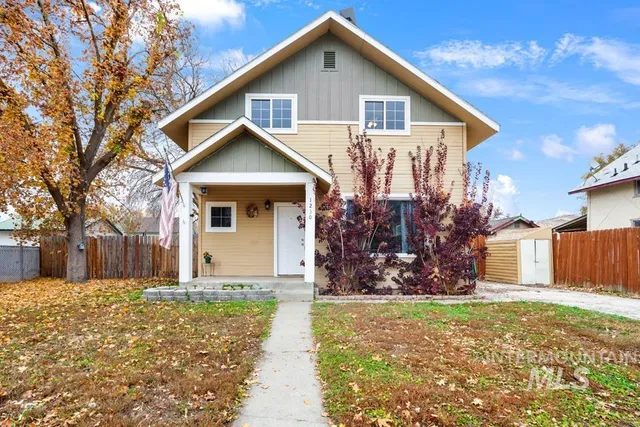 $289,000 | 1230 East Main Street, Weiser, ID 83672