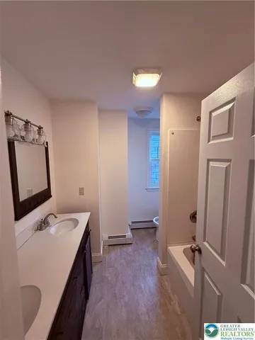 $1,250 | 209 Macomb Street, New Philadelphia, PA 17959