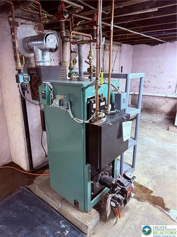 $1,250 | 209 Macomb Street, New Philadelphia, PA 17959