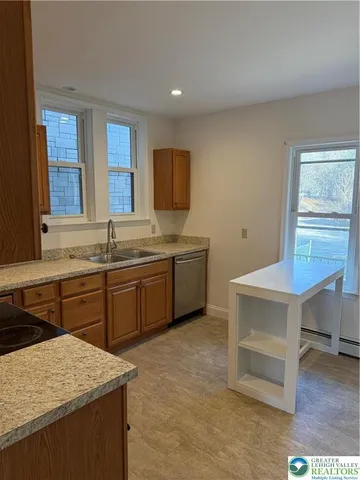 $1,250 | 209 Macomb Street, New Philadelphia, PA 17959