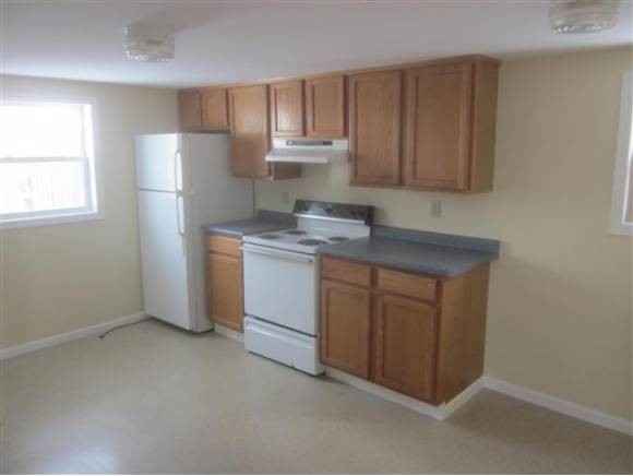 168 Spruce Street Rutland, VT 05701 - Photo 4 of 14