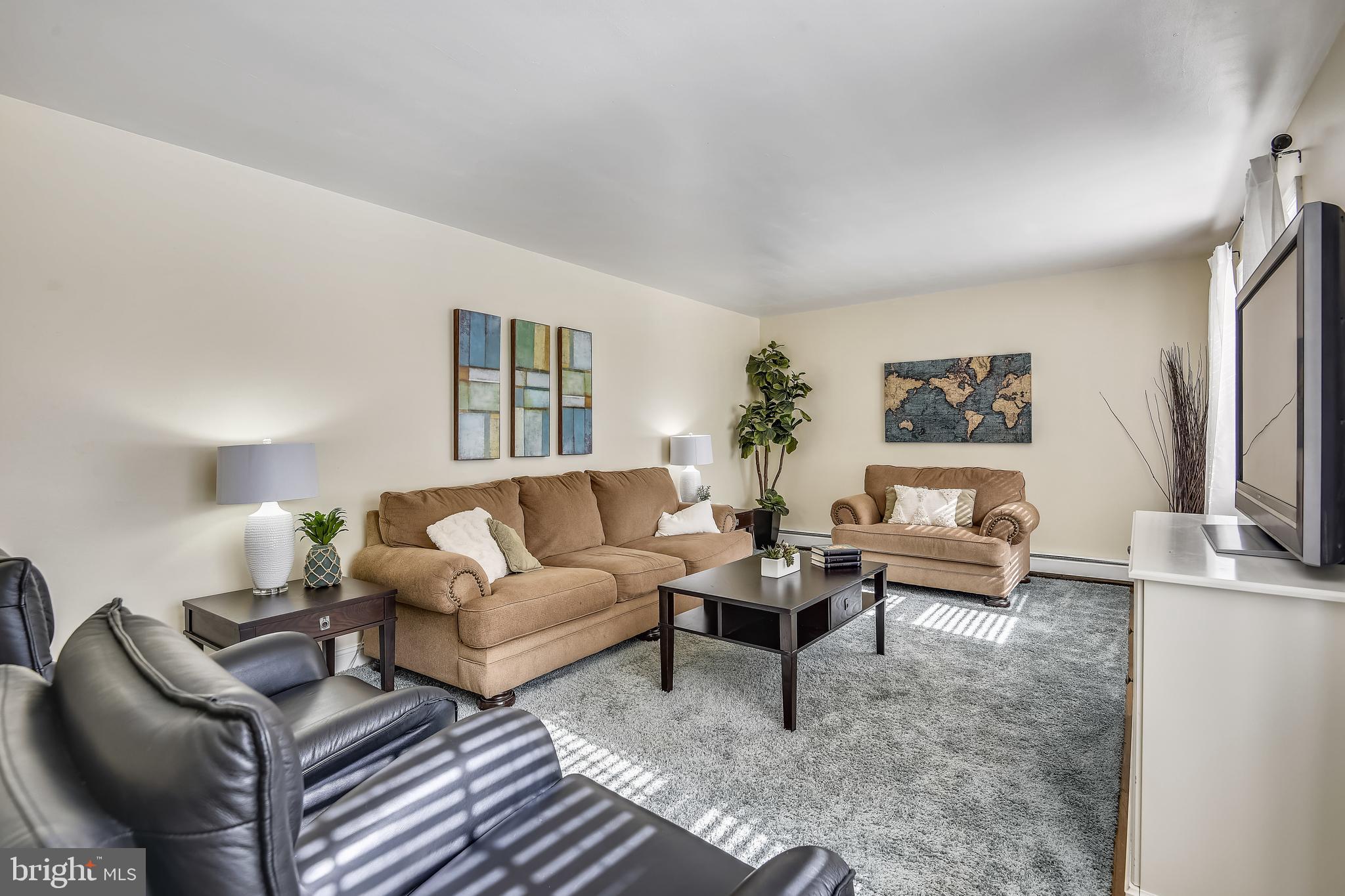 1602 Severn Road Severn, MD 21144 - Photo 6 of 20 Living Room