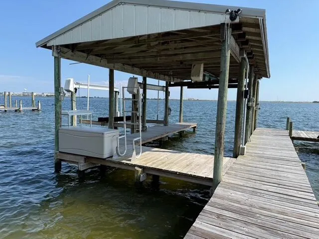 $1,849,000 | 809 East Miracle Strip Parkway, Mary Esther, FL 32569