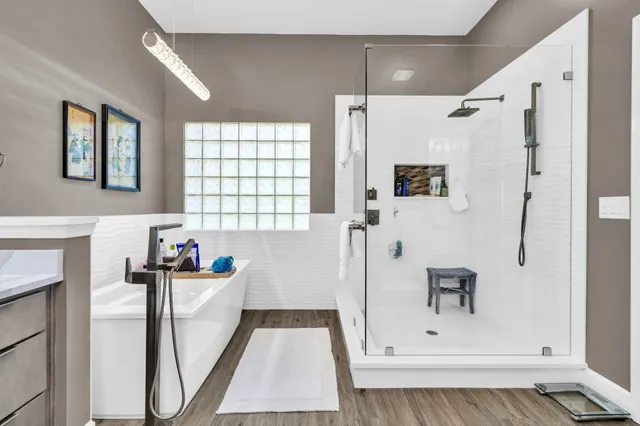 $1,849,000 | 809 East Miracle Strip Parkway, Mary Esther, FL 32569