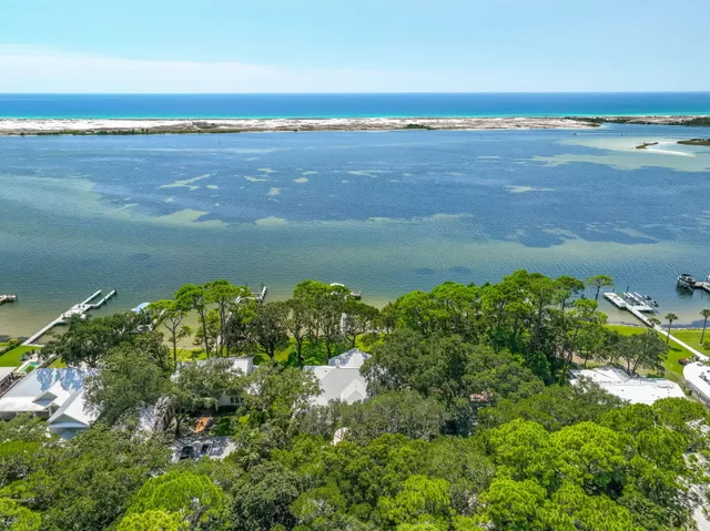 $1,849,000 | 809 East Miracle Strip Parkway, Mary Esther, FL 32569