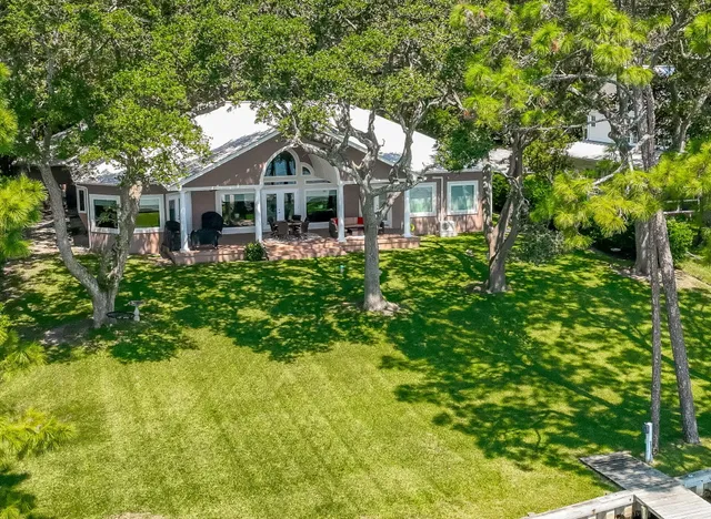 $1,849,000 | 809 East Miracle Strip Parkway, Mary Esther, FL 32569