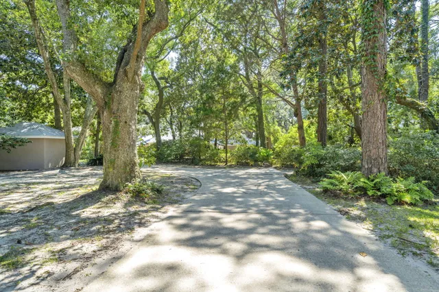 $1,849,000 | 809 East Miracle Strip Parkway, Mary Esther, FL 32569